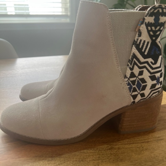 Tom’s Esme cream bootie - Picture 2 of 5